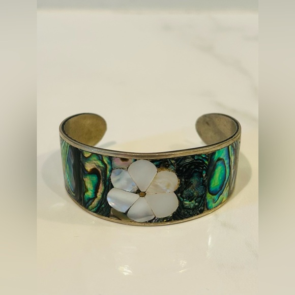 Silver & Shell Bracelet from Mexico - Picture 4 of 4